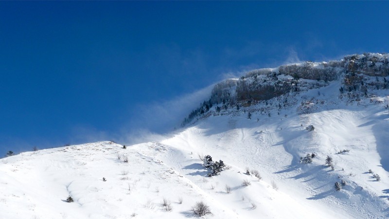 #1 Le sommet et la combe ouest : Un aperçu des conditions et de l Le sommet et la combe ouest : Un aperçu des conditions et de l'état de la combe ouest