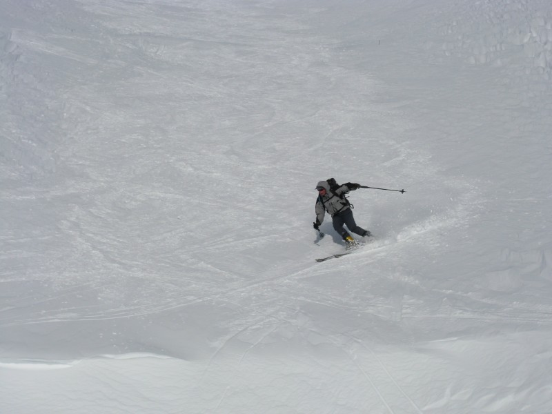 A l'attaque : François décide d'envoyer avec ses nouveaux skis!