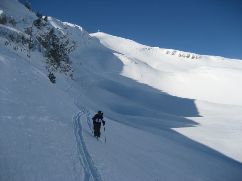 #3 reculet : descente sous le sommet en direction du chalet de Curson reculet : descente sous le sommet en direction du chalet de Curson