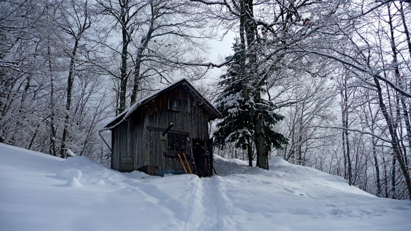 #5 cabane : La cabane du Jeannot, réservée pour le réveillon cabane : La cabane du Jeannot, réservée pour le réveillon