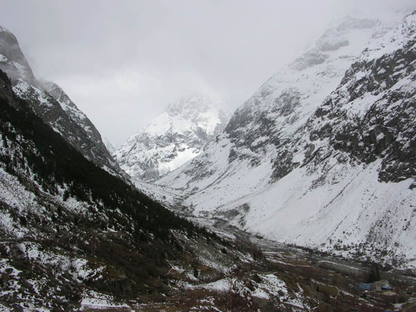 #1 Vallée du Vénéon : Une idée des conditions d Vallée du Vénéon : Une idée des conditions d'enneigement au dessus de la Bérarde le 24/04