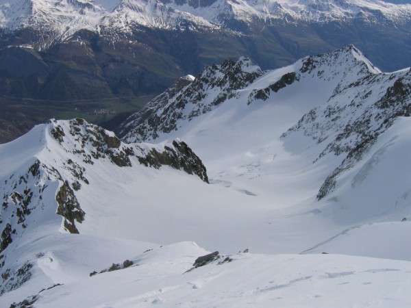 Glacier du Casset : On devine l'entrée du couloir Davin