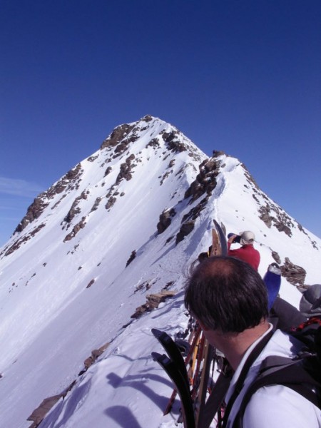 selle de l'ALBARON 3475m : Du monde mais quel silence! On la trouve bien fine cette arete