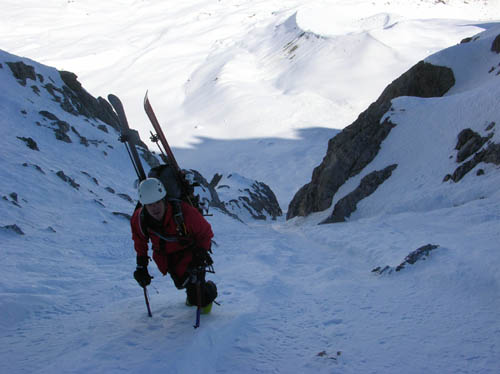 #1 Couloir Piaget : C Couloir Piaget : C'est parti! Luc dans le bas du couloir Piaget