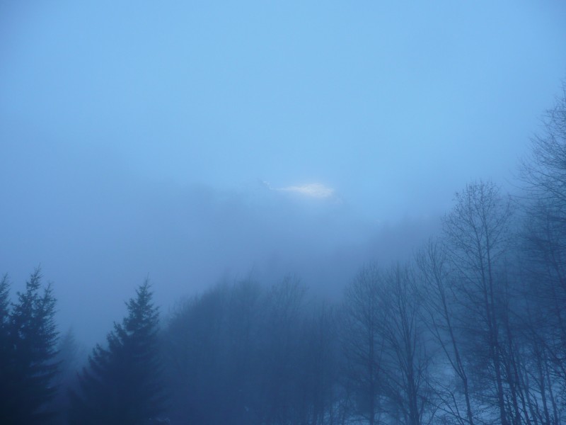 sortie du brouillard : Un sommet apparait, lequel?
photo Philou