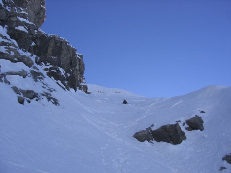 #7 Haut du couloir : A donf dans la peuf (ou un truc du style) Haut du couloir : A donf dans la peuf (ou un truc du style)