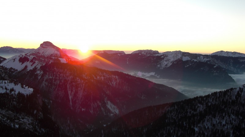 #1 Coucher de soleil : Sympa les randos d Coucher de soleil : Sympa les randos d'hiver qui se terminent à la frontale!