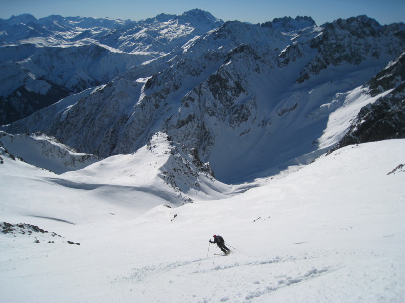 #8 Aup du Pont : Agnès, qui a vu le Père Noel passé avant l Aup du Pont : Agnès, qui a vu le Père Noel passé avant l'heure, en plein test de ses nouveaux skis!!