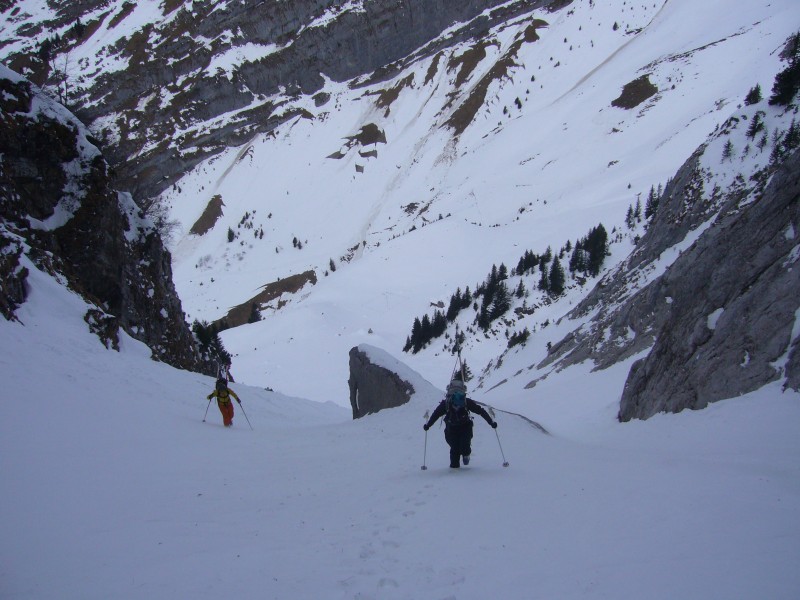 #8 coillu à bordel : A partir du bloc,on met les skis sur le sac coillu à bordel : A partir du bloc,on met les skis sur le sac