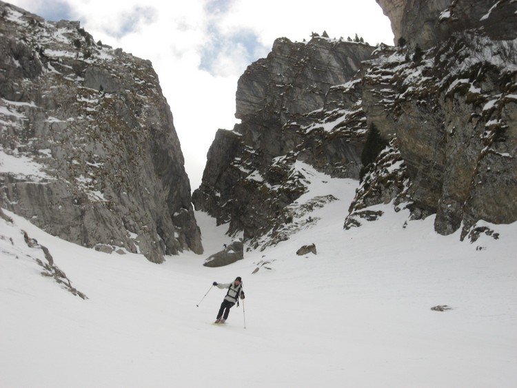 #10 Coillu à bordel : Lemich se lâche dans le cône du couloir. Coillu à bordel : Lemich se lâche dans le cône du couloir.
