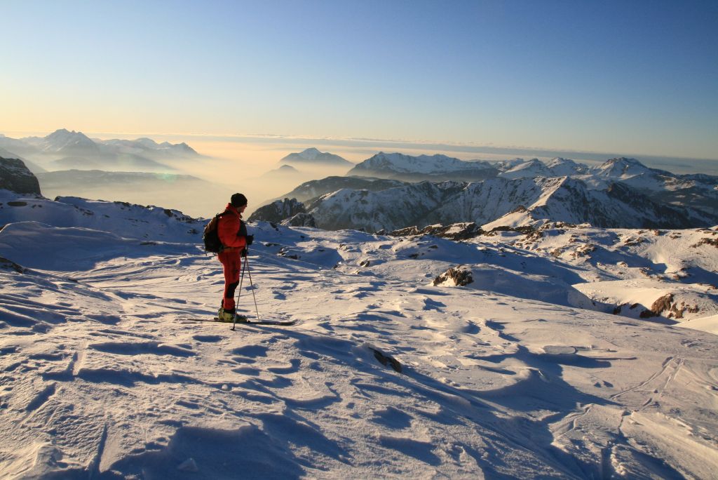 #10 Descente au coucher de soleil : magnifique cette lumière de décembre ; on arrive juste à la nuit à la voiture Descente au coucher de soleil : magnifique cette lumière de décembre ; on arrive juste à la nuit à la voiture