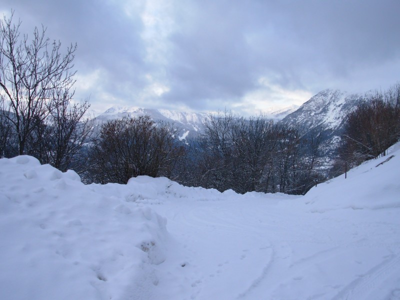#2 Ciel encore bien chargé le mat : Noter l Ciel encore bien chargé le mat : Noter l'état de la route bien blanche