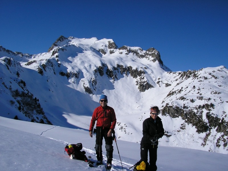 #6 Marmottes : Pte de Combe Bronsin et à droite les Teufs et le vallon de descente. Marmottes : Pte de Combe Bronsin et à droite les Teufs et le vallon de descente.