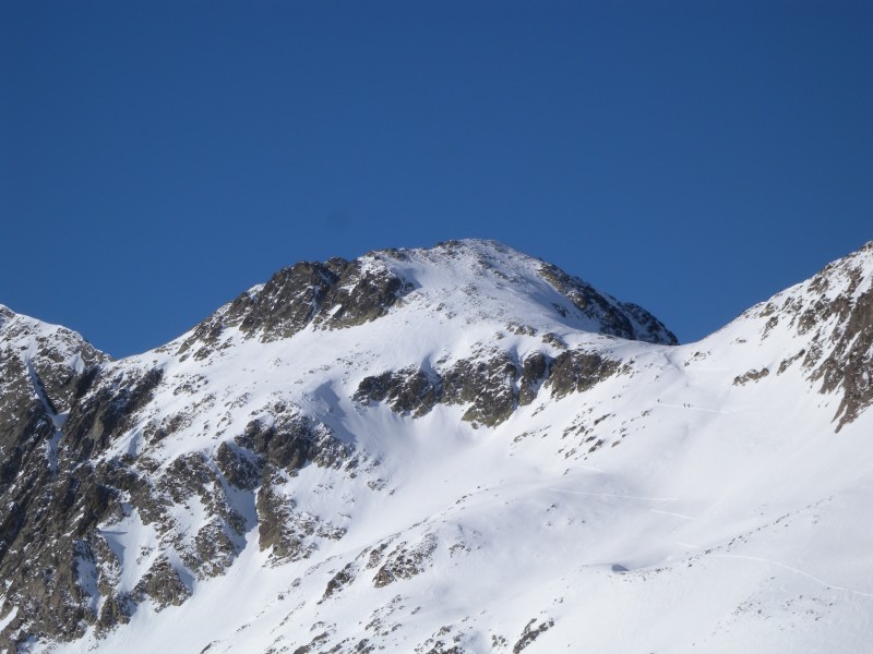 #3 Rochers Motas : Sommet bien dégarni. Ca a l Rochers Motas : Sommet bien dégarni. Ca a l'air bon jusqu'au col