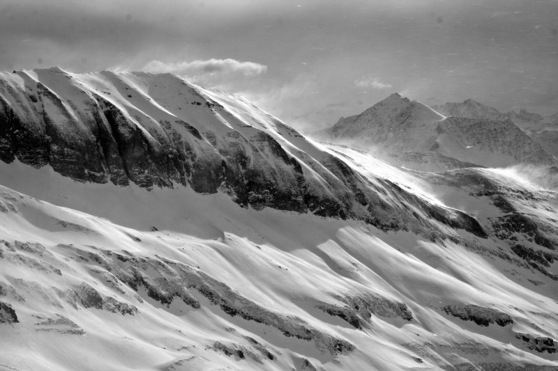 #8 tête de la Cicle sommet : Aiguilles de la Pennaz et Beaufortin sous l tête de la Cicle sommet : Aiguilles de la Pennaz et Beaufortin sous l'effet du foehn