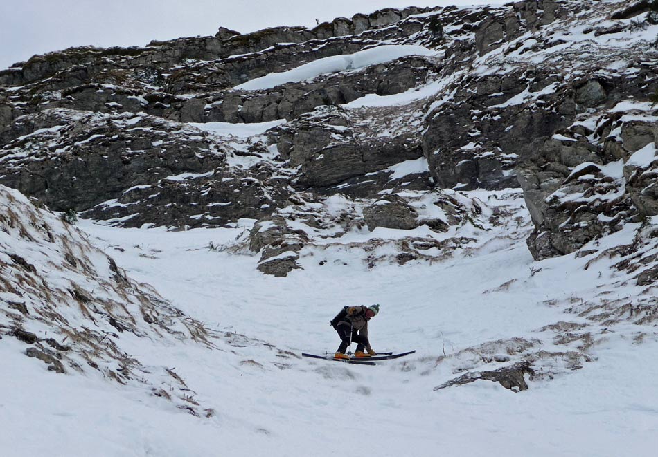 #6 Pic de la Corne : Le deuxième ressaut mal enneigé lui aussi, mais qui passe mieux que le précédent. Pic de la Corne : Le deuxième ressaut mal enneigé lui aussi, mais qui passe mieux que le précédent.