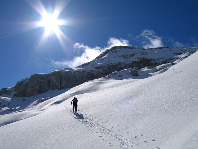 #1 Combe de Monthieu : Au dessus, la Tête des Lindars Combe de Monthieu : Au dessus, la Tête des Lindars