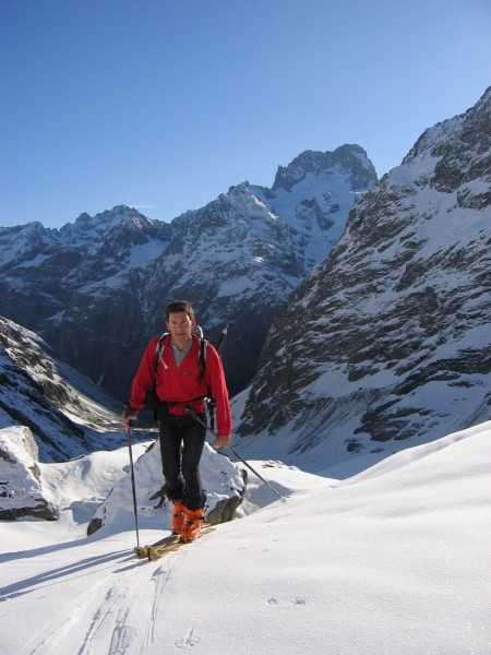 Vallon du Chardon : Denis "à fond" dans le vallon du Chardon : "ça va envoyer du bois"