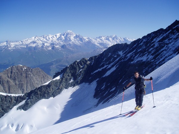 #2 Vincent devant le Mont Blanc : Vincent et le Mont Blanc, étape suivante de notre périple Vincent devant le Mont Blanc : Vincent et le Mont Blanc, étape suivante de notre périple