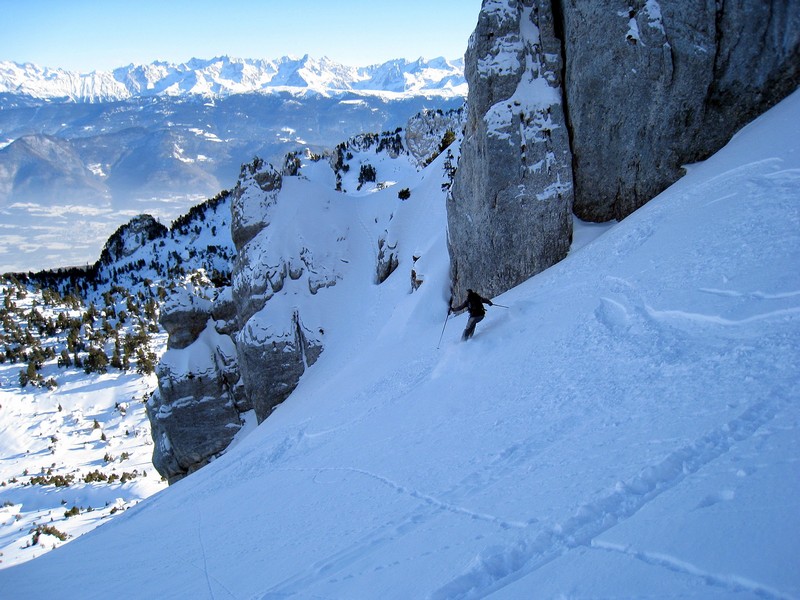 #7 Y a bon la poupoudre : la neige est restée tres bonne en orientation NE Y a bon la poupoudre : la neige est restée tres bonne en orientation NE