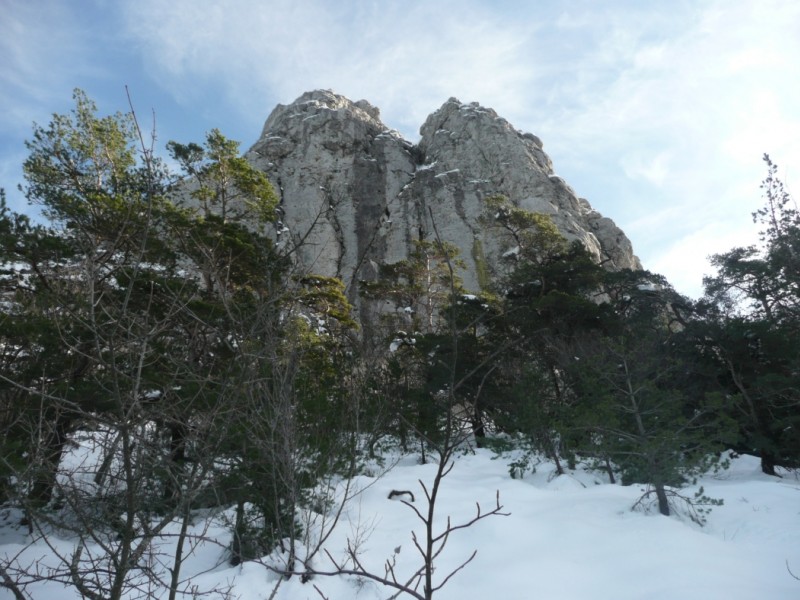 Vue du pied l'objectif : Bau de St  Cassien