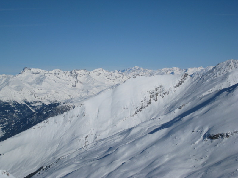 #3 Haute-Maurienne et Paradis : Face Sud de Longe Côte et Gd Paradis tout au fond Haute-Maurienne et Paradis : Face Sud de Longe Côte et Gd Paradis tout au fond