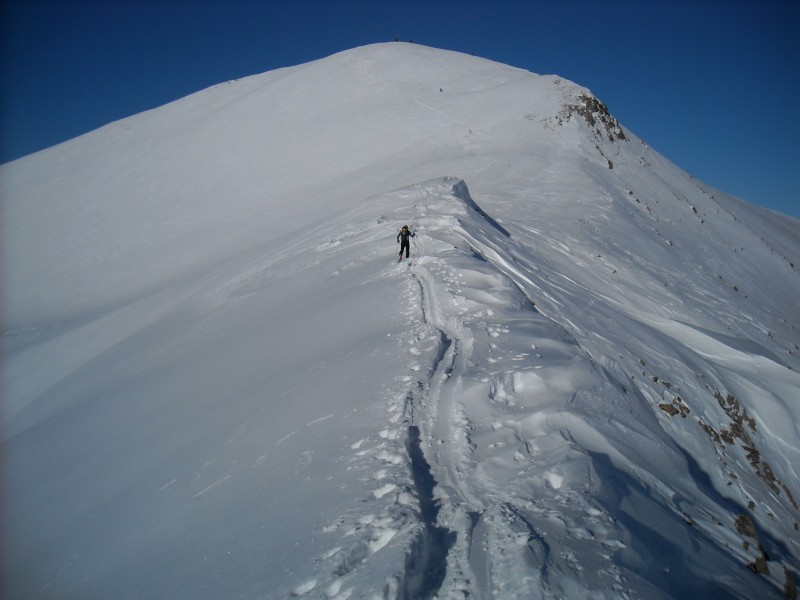 #2 Arete S du Pepoiri : l Arete S du Pepoiri : l'arete est plus etroite mais peu cornichee