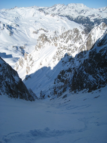 #11 Couloir Nord : le début du couloir avec les traces de la veille Couloir Nord : le début du couloir avec les traces de la veille