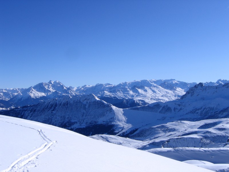 Massif de la Vanoise : Quelle vue superbe entre bleu et blanc.
Pas un nuage pour dire...