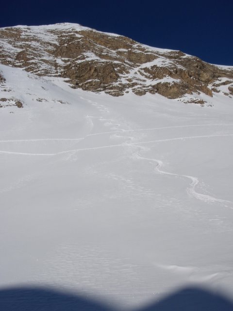#2 Descente col de fleurendon : Belle petite descente dans super neige.. Descente col de fleurendon : Belle petite descente dans super neige..