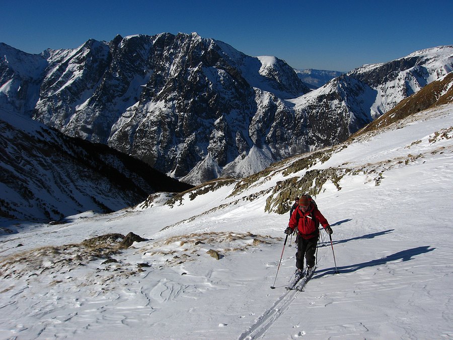 Armet : Ca trace devant la plus grande face des Alpes (ou presque)