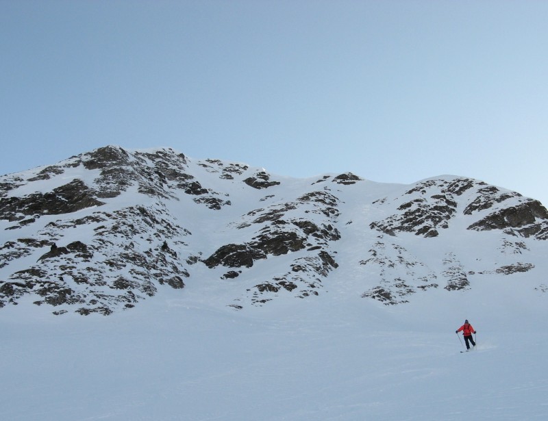 #7 Pte de Riondet : Le 1er couloir NE à gauche Pte de Riondet : Le 1er couloir NE à gauche