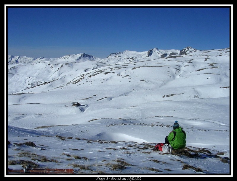 #3 Face au Refuge : Pause casse-croute face au Refuge du Nant du Beurre et du magnifique paysage. Face au Refuge : Pause casse-croute face au Refuge du Nant du Beurre et du magnifique paysage.