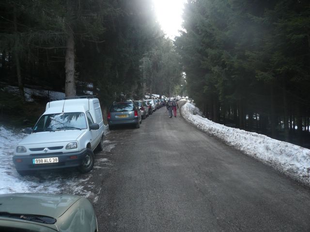 #1 col de l col de l'aigleton : Déja baucoup de monde sur le parking a 9h du matin