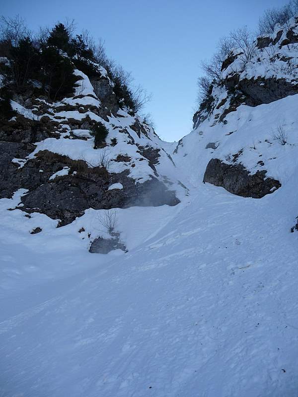 #4 Ravin des Nex : La sortie qui manque de neige sur quelques mètres Ravin des Nex : La sortie qui manque de neige sur quelques mètres