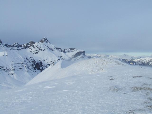 #2 Grand croise baulet : le sommet bien degarni, malgre les recentes chutes de neige ... Grand croise baulet : le sommet bien degarni, malgre les recentes chutes de neige ...