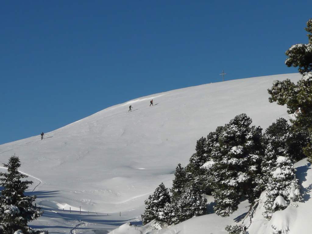 #4 La Croix de l La Croix de l'Alpe : Le plateau solitaire et la pente finale, toujours une neige de rêve.