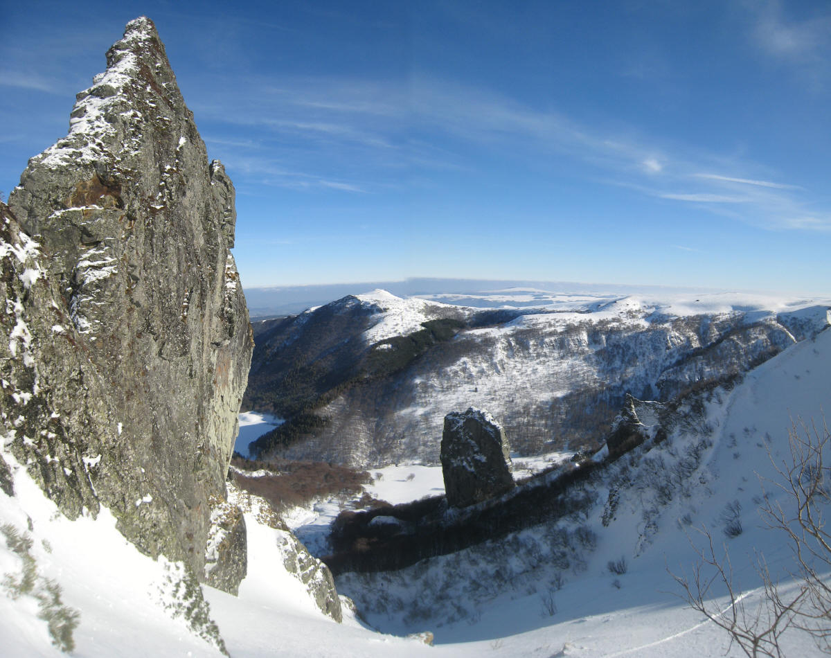 #4 Combe du Loup : Dent éponyme à gauche, la Rancune à droite. Combe du Loup : Dent éponyme à gauche, la Rancune à droite.