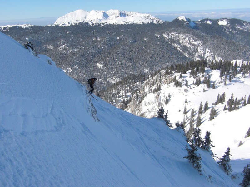 #3 Attaque du couloir NO : belle pente, bonne neige Attaque du couloir NO : belle pente, bonne neige