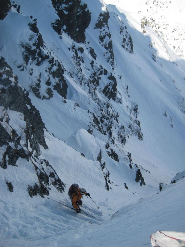 #4 Couloir NE : Pedro enlève la neige ;-) Couloir NE : Pedro enlève la neige ;-)