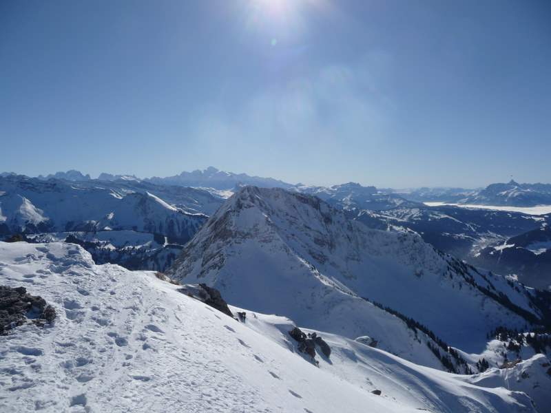 #2 Roc de Tavaneuse : Vue du sommet sur Nantaux et le Mt Blanc Roc de Tavaneuse : Vue du sommet sur Nantaux et le Mt Blanc