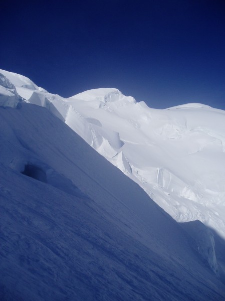 #5 En pleine face : Les cordées remontent l En pleine face : Les cordées remontent l'arête des Bosses