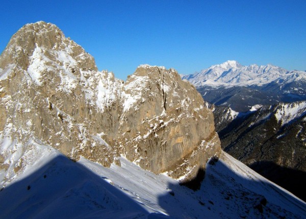 Pointe de Sambuy : Ciel limpide sur le Mont Blanc.