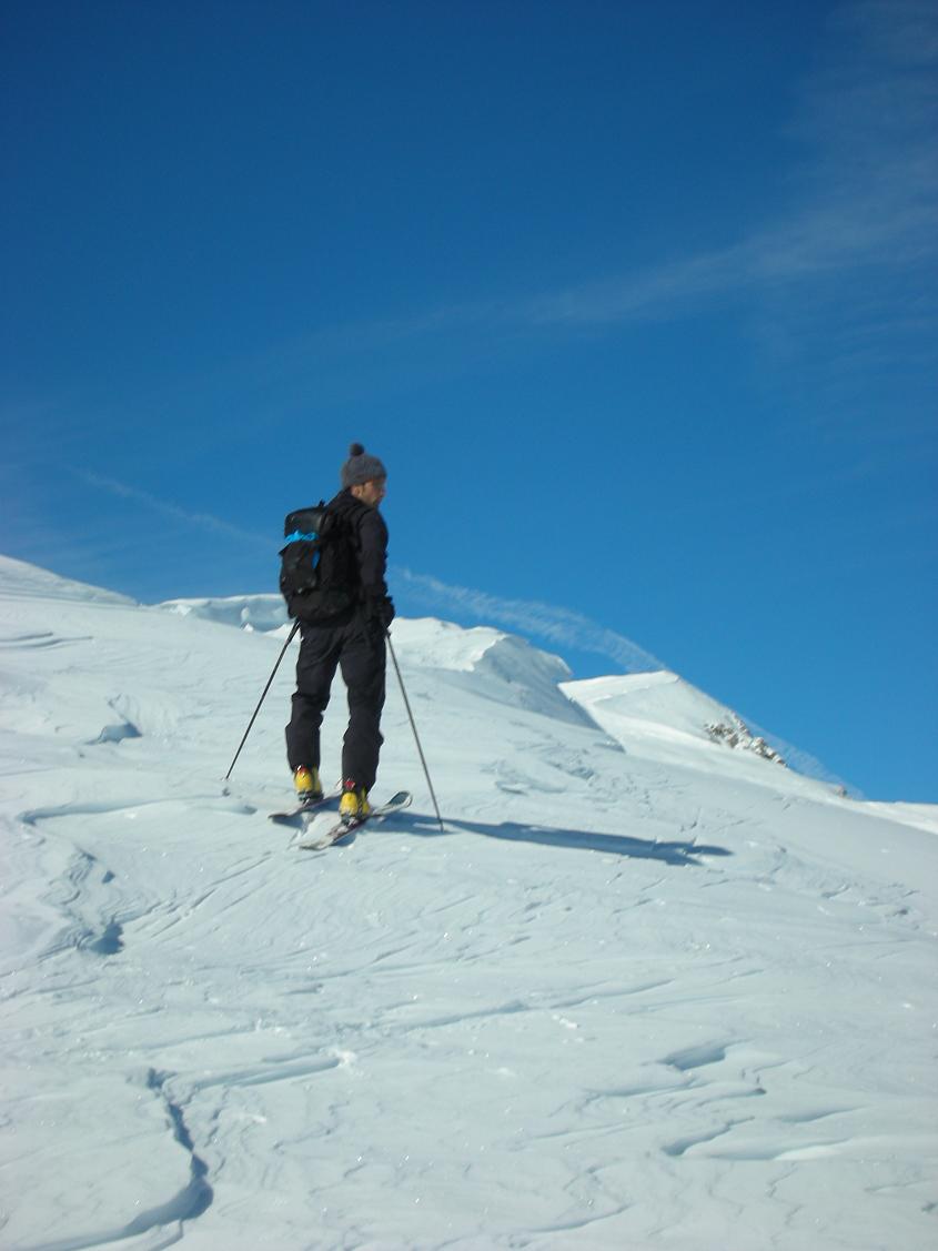 #2 sur la crête : bah alors tu attends qui?... Ah moi, d sur la crête : bah alors tu attends qui?... Ah moi, d'accord!