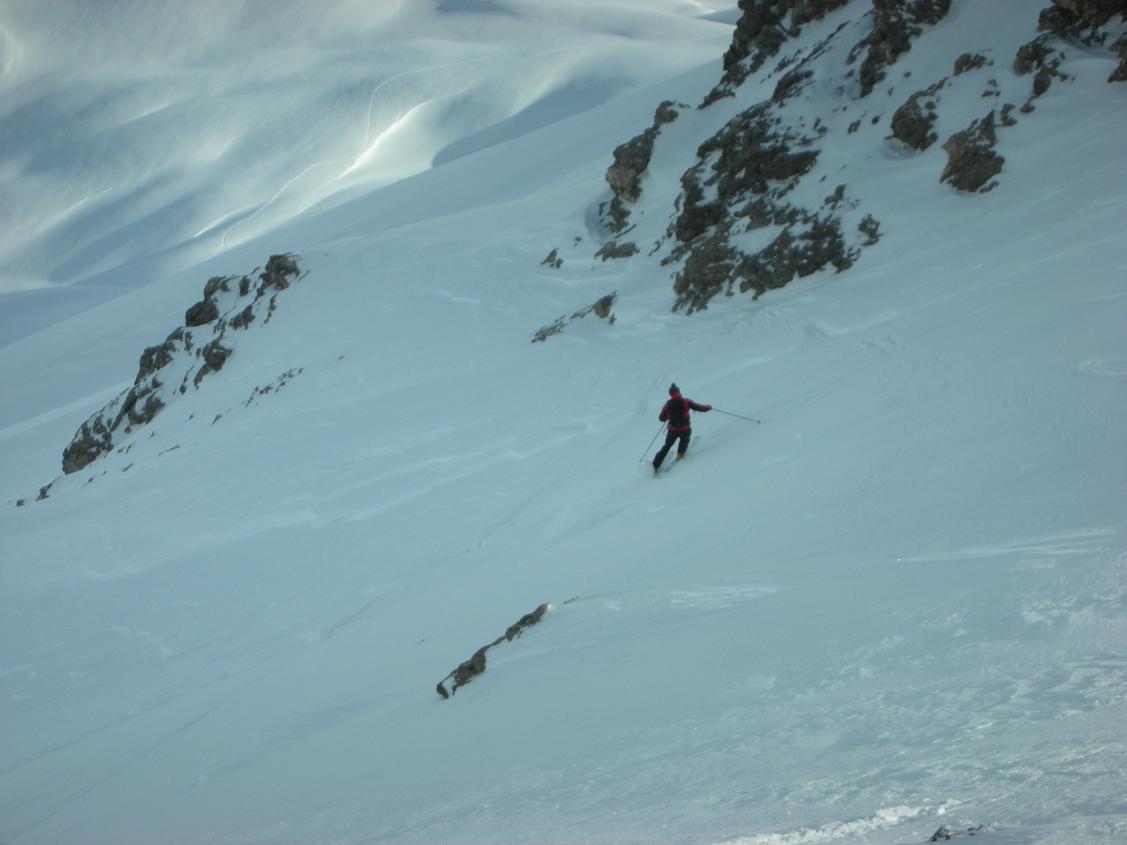 #4 la descente : dur sur quelques mètres, puis 800m de poudre! la descente : dur sur quelques mètres, puis 800m de poudre!