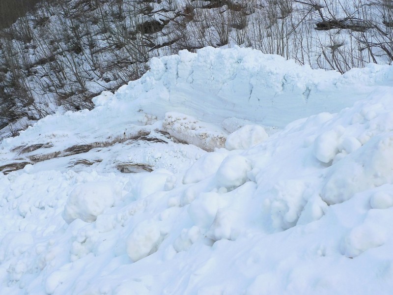 #4 avalanche4 : telle un bulldozer avalanche4 : telle un bulldozer
