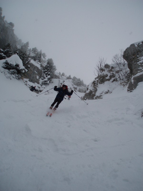 #7 Virgule : Eric s Virgule : Eric s'amuse dans le couloir trafollé mais bien remplit