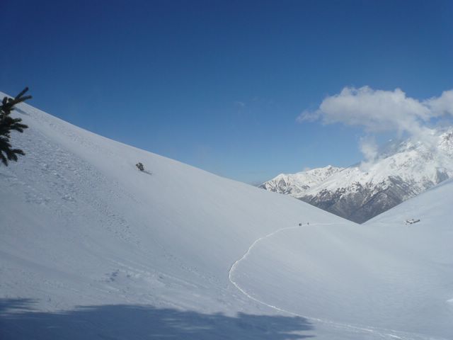 #2 côte Rouge : Traversée au dessus de la bergerie du clos de l côte Rouge : Traversée au dessus de la bergerie du clos de l' Alpe