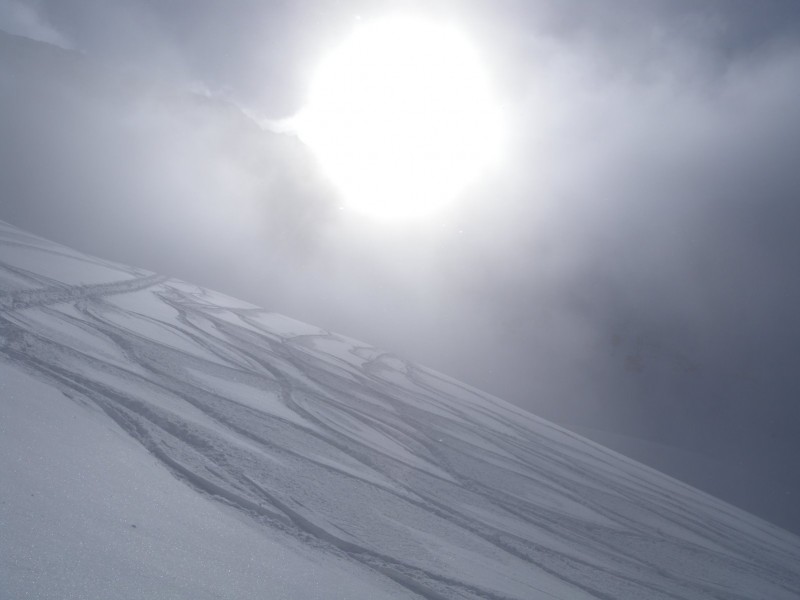 #2 Entre l Entre l'ombre et la lumière : Le brouillard nous rejoint pour la deuxième descente