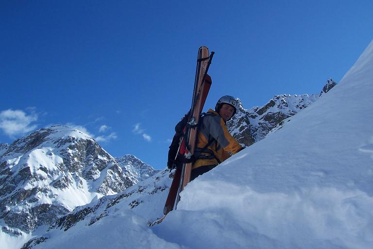 #5 Jb de M : Dans les couloirs / pentes qui contournent le bas de la faille Jb de M : Dans les couloirs / pentes qui contournent le bas de la faille